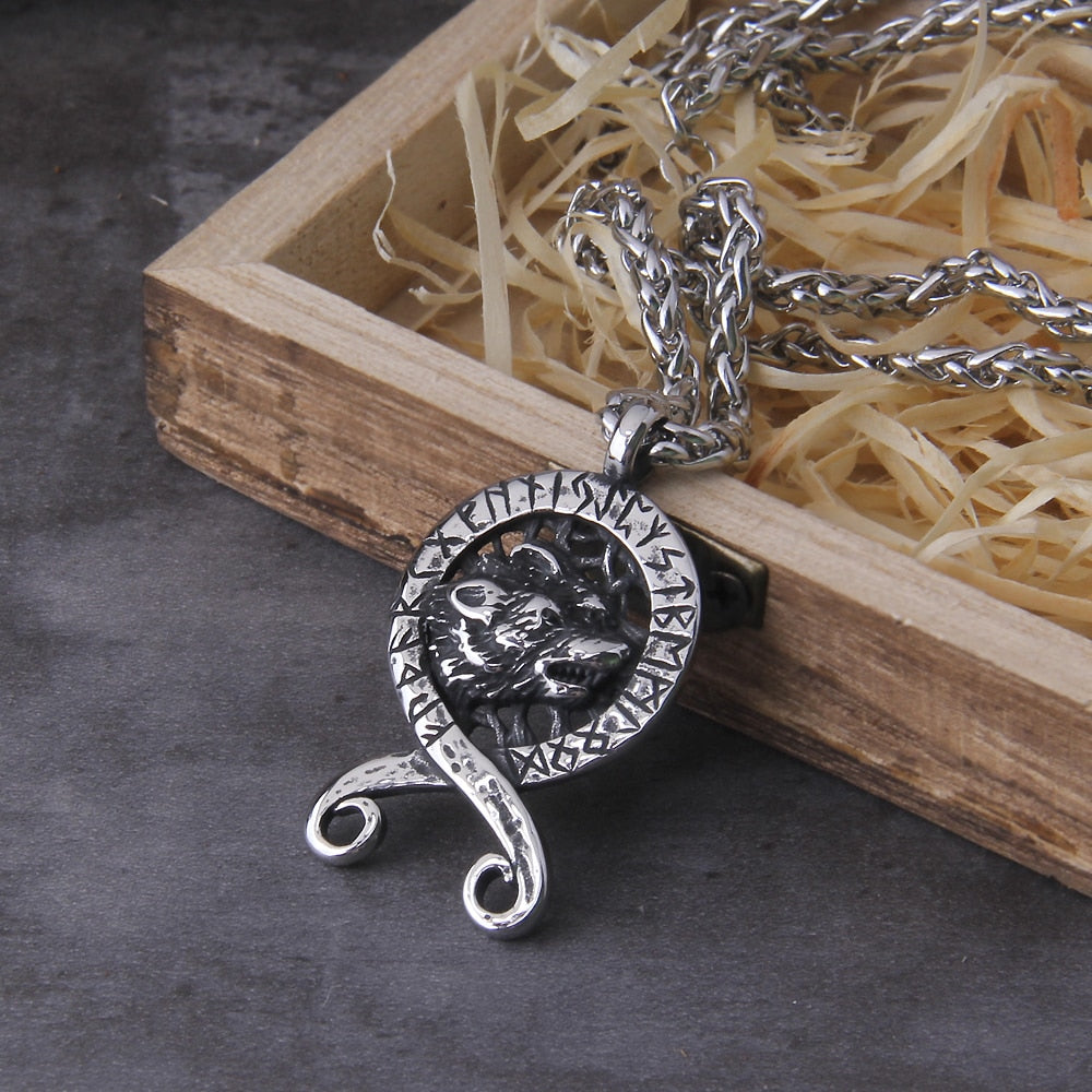 WILD WOLVES - STAINLESS STEEL