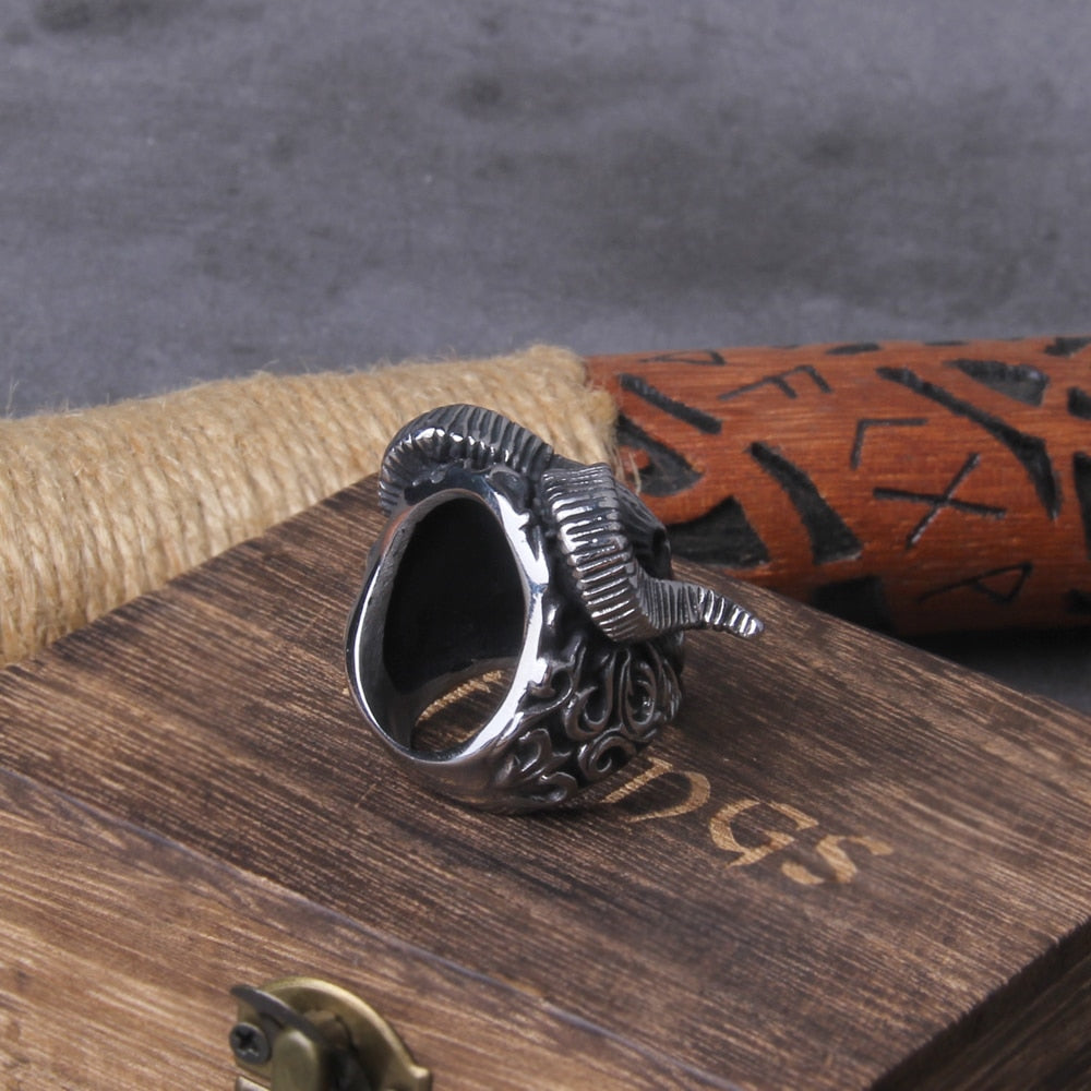 DEMON SPANGANHELM RING - STAINLESS STEEL