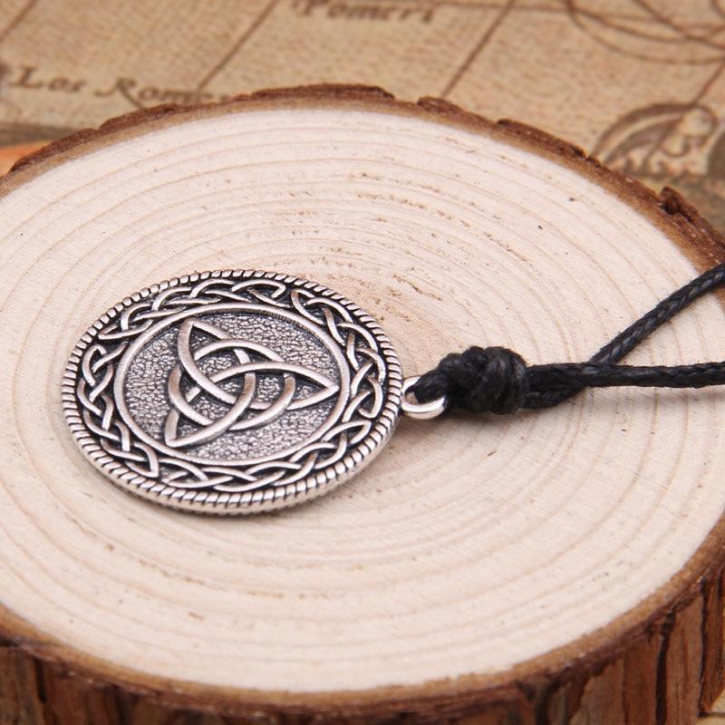 ORNAMENTAL SOLID CELTIC KNOT AMULET - STAINLESS STEEL - Forged in Valhalla