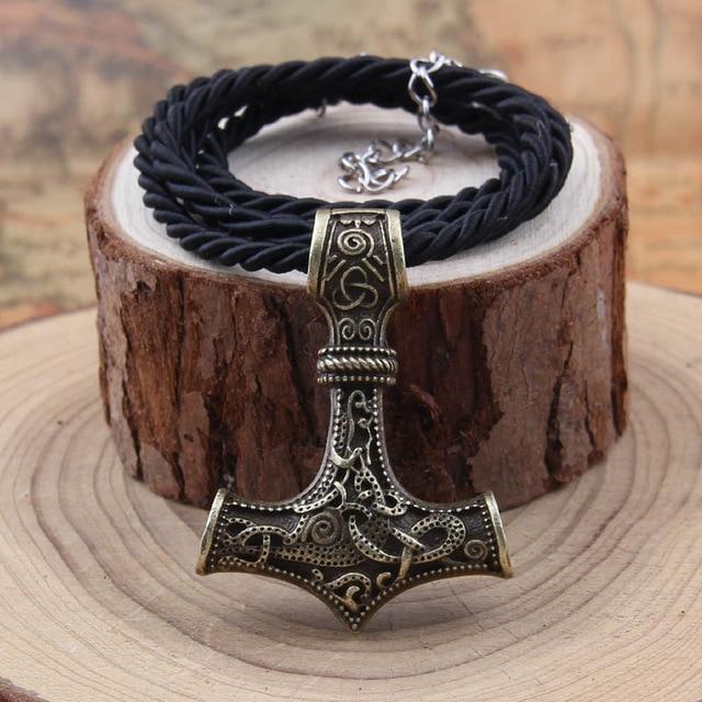 ORNAMENTAL THOR'S HOARD MJÖLNIR - STAINLESS STEEL - Forged in Valhalla