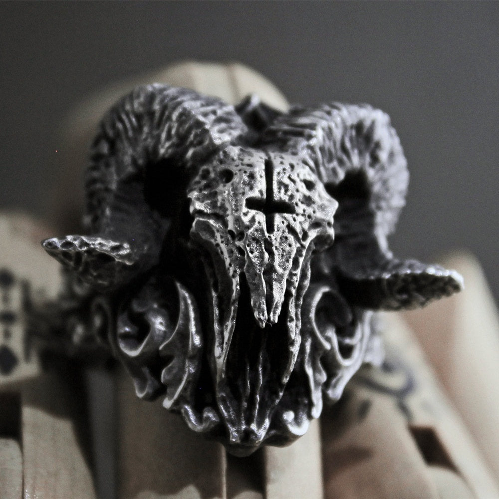 HELM OF RAGE RING - STAINLESS STEEL
