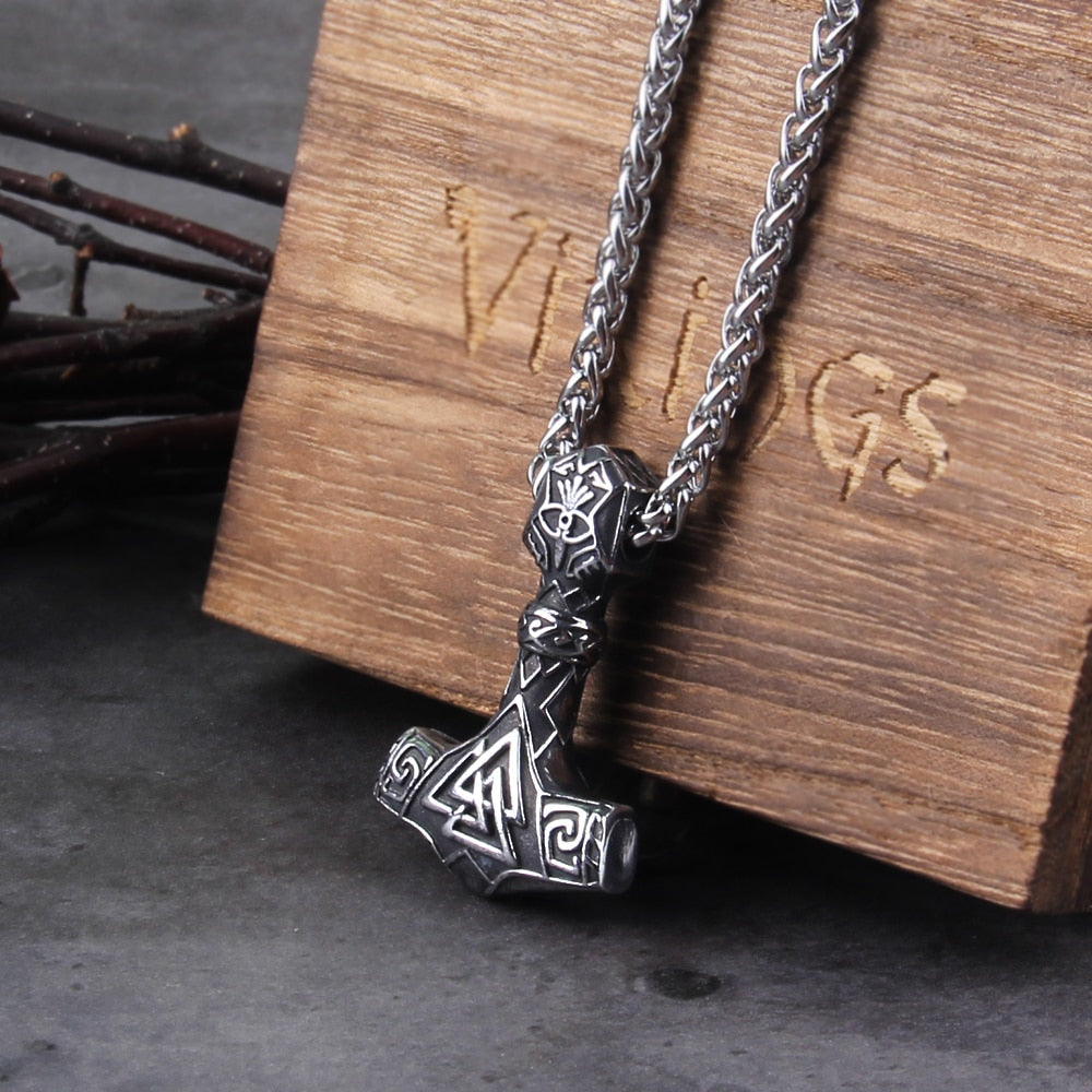 VARIETY / MJOLNIR MEDALLION - STAINLESS STEEL