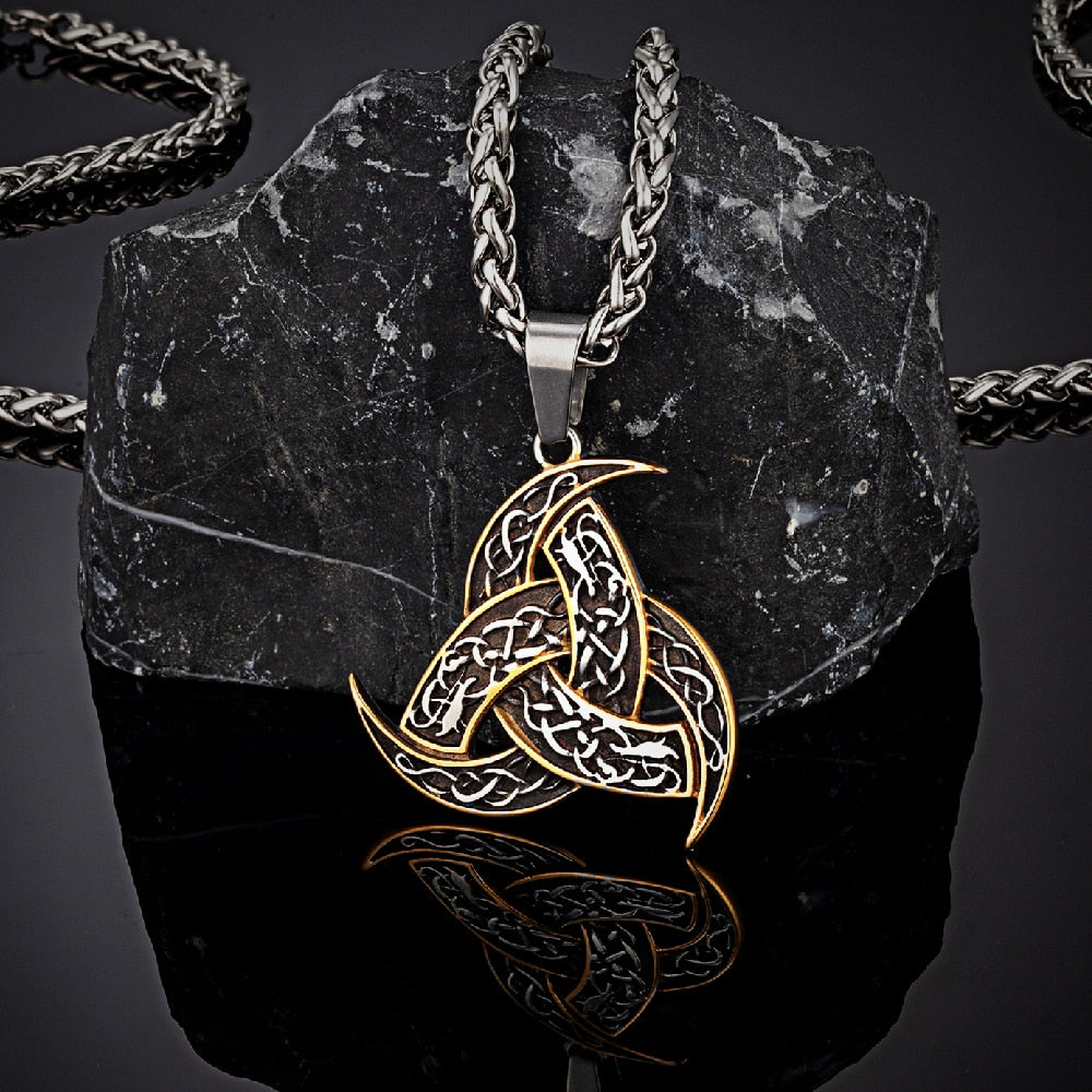 NORSE TRINITY KNOT NECKLACE - STAINLESS STEEL