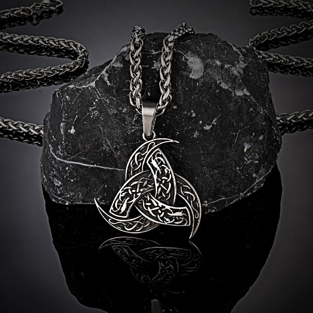 NORSE TRINITY KNOT NECKLACE - STAINLESS STEEL