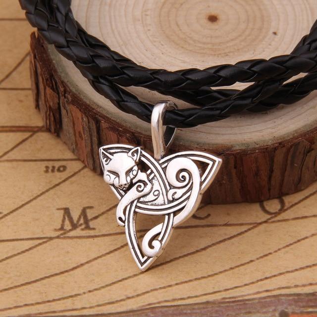 CELTIC KNOT FOX NECKLACE - Forged in Valhalla