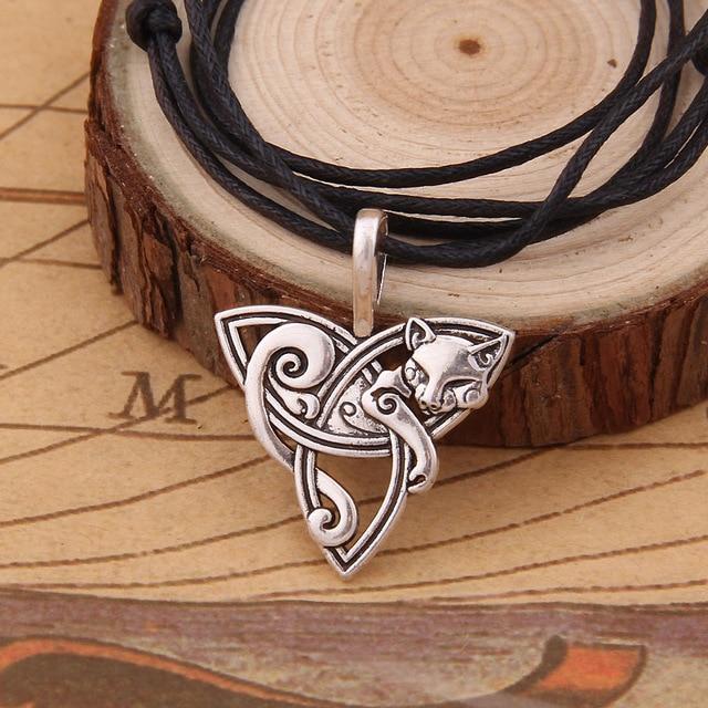 CELTIC KNOT FOX NECKLACE - Forged in Valhalla