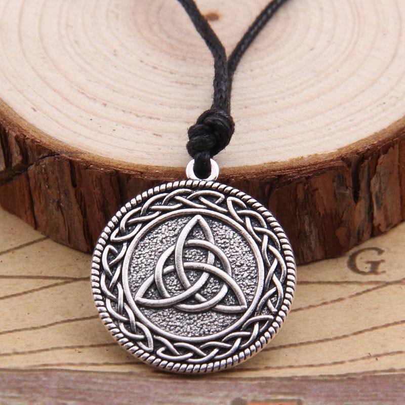 ORNAMENTAL SOLID CELTIC KNOT AMULET - STAINLESS STEEL - Forged in Valhalla