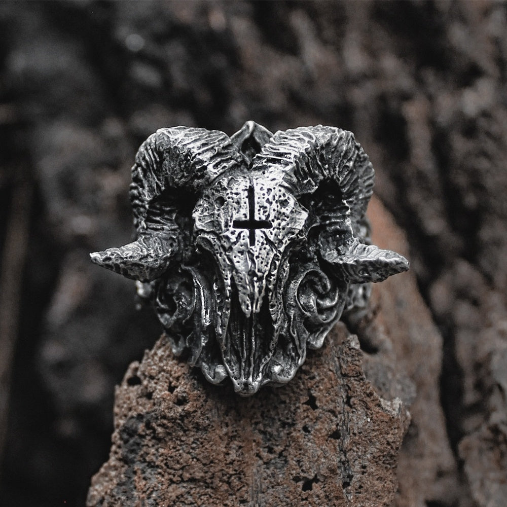 HELM OF RAGE RING - STAINLESS STEEL