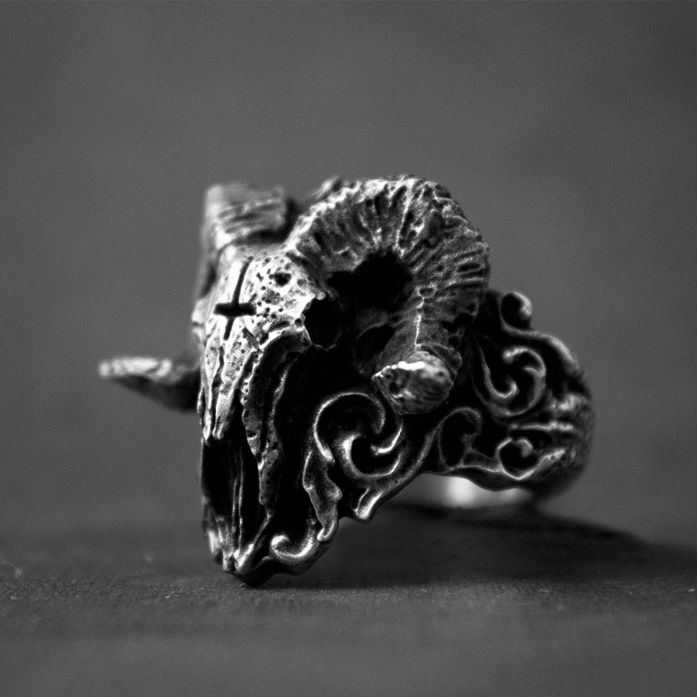 HELM OF RAGE RING - STAINLESS STEEL