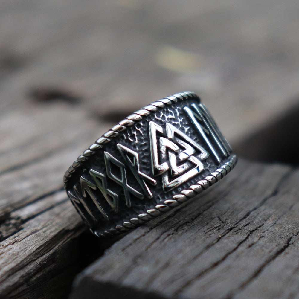 RUNE VALKNUT BAND - STAINLESS STEEL - Forged in Valhalla