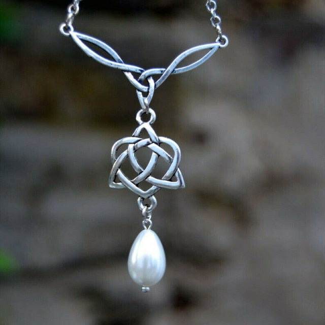 CELTIC KNOT SILVER PLATED PENDANT