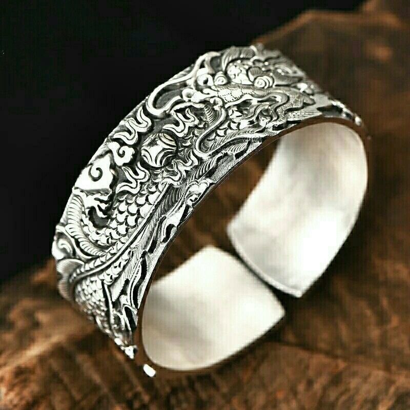 SCALED - CARVED BRACELET