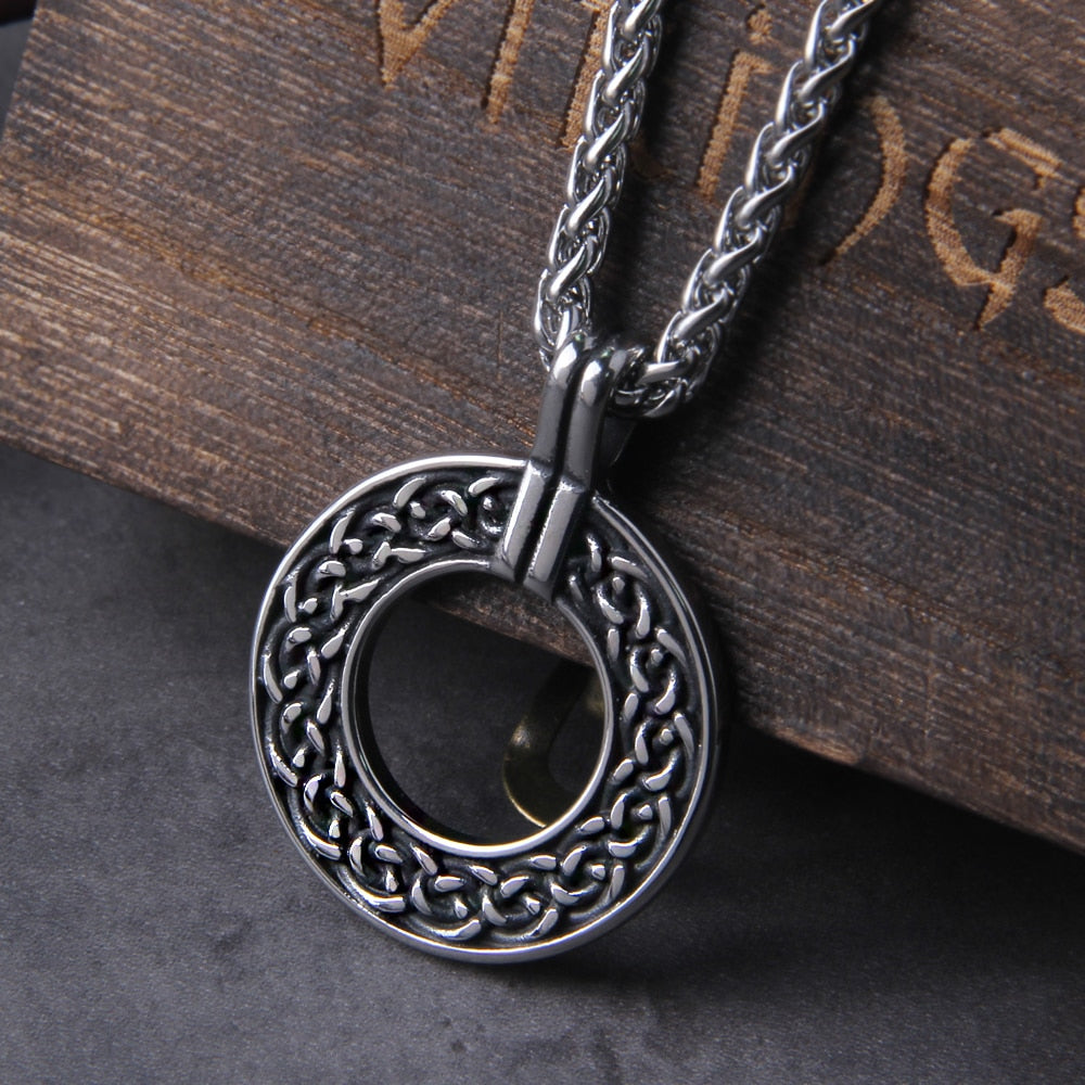 OUTER CELTIC KNOT- STAINLESS STEEL